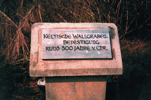 Keltischer Wallgraben bei Woringen